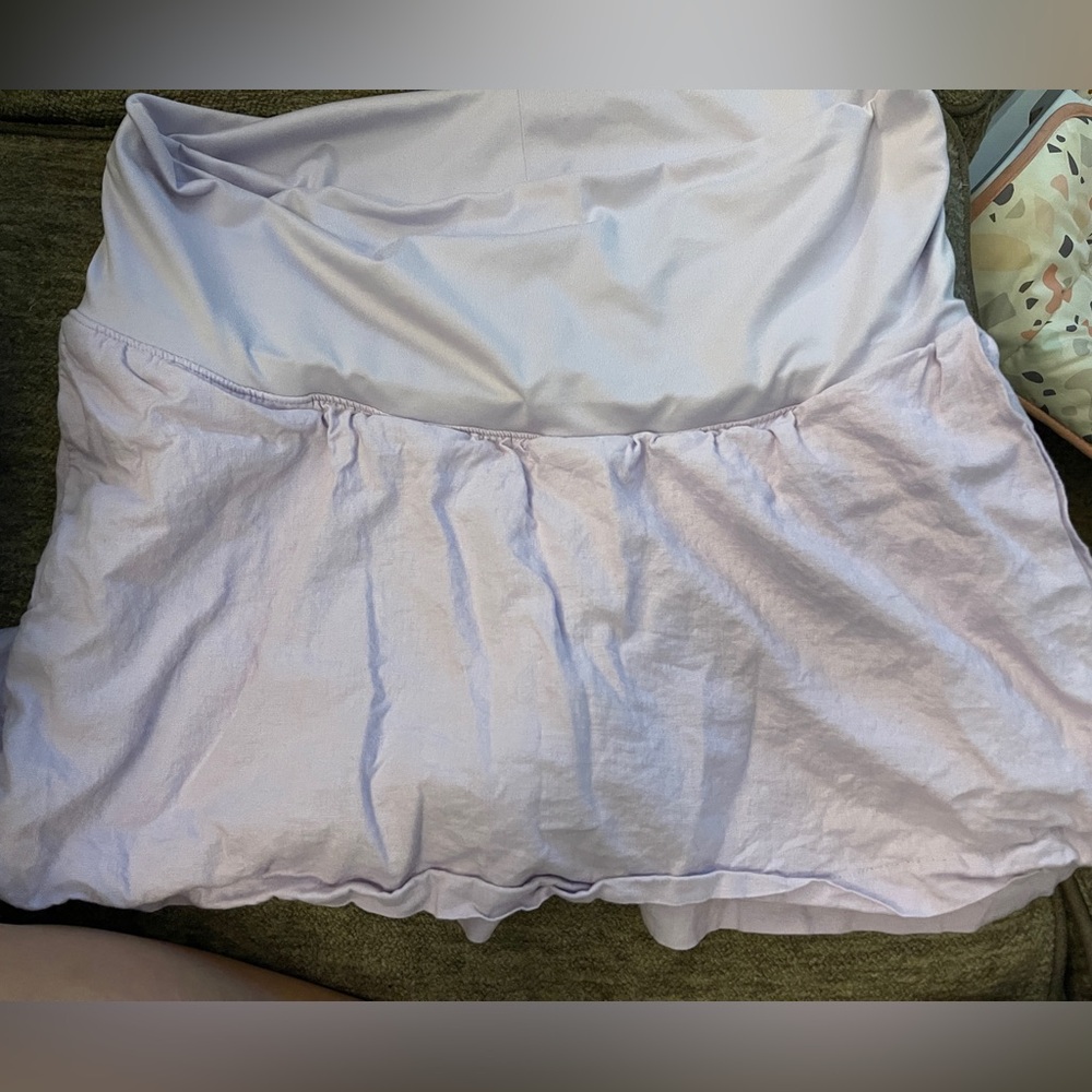 Old Navy Maternity Skort size large. #102